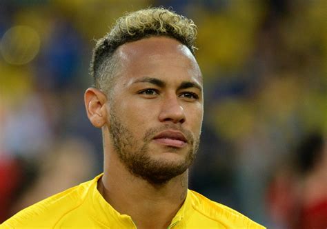 11 Most Desirable Neymar Beard Styles to Wear in 2023