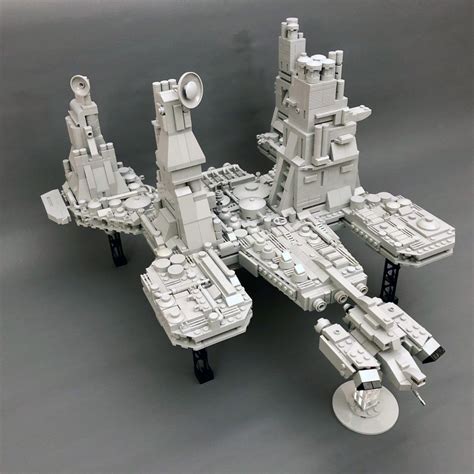 USCSS Nostromo and ore refinery from Alien built from 3500 LEGO pieces ...