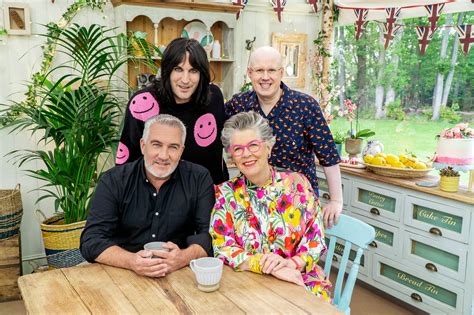 Paul Hollywood, Noel Fielding Respond to Baking Show Exit by Matt Lucas ...