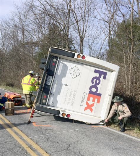 FedEx Delivery Truck Driver Killed In Crash | Local News | greenevillesun.com