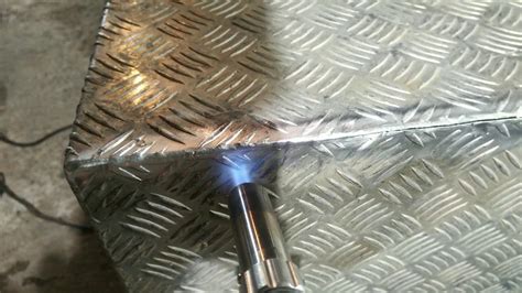 Stick weld Aluminum - YouTube