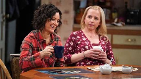 ‘The Conners’ Sneak Peek: Becky & Darlene Talk About Ben Wanting A Baby | Glamour News