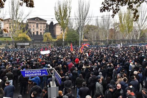 Anti-Pashinyan protesters rally outside parliament building ...