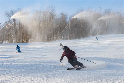 Blue Mountain aims for skiing/snowboarding by Dec. 7 - Barrie News