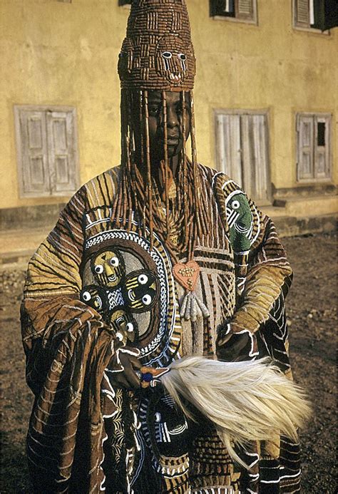 Yoruba Chief in Traditional Beaded Crown and Robe - Nigeria | African ...