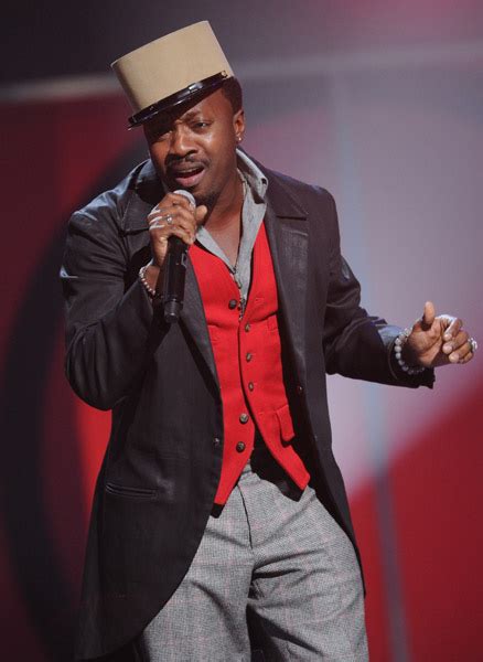 Varion Walton: Anthony Hamilton Performs "Woo" on The Soul Train Awards