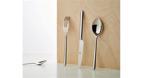 How to use cutlery properly?