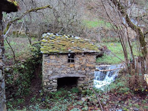 El Blog de Obacho -Primavera-: Molinos de agua en Oballo y Vega del Tallo