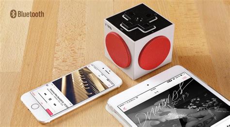 This Cube Bluetooth Speaker Is Made To Look Like a NES Controller