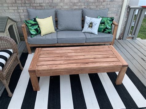 DIY Outdoor Coffee Table