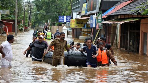 Flood In Kerala Today / Kerala flood worsens, further fury apprehended ...