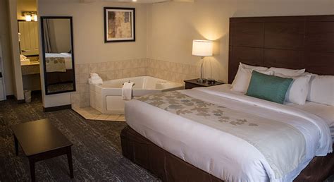 Cobblestone Suites in Oshkosh, Wisconsin - Hotel Accomodations Oshkosh ...