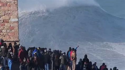 Big Surfing in Nazaré / Portugal / BIGGEST WAVE - YouTube