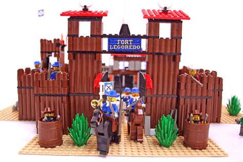 Fort Legoredo - LEGO set #6769-1 (Building Sets > Western > Cavalry)