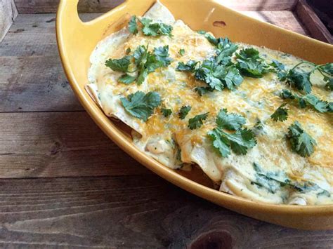 Healthy White Chicken Enchiladas Casserole | wwsrecipes