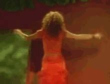 Shakira Hip Dont Lie GIFs | Tenor