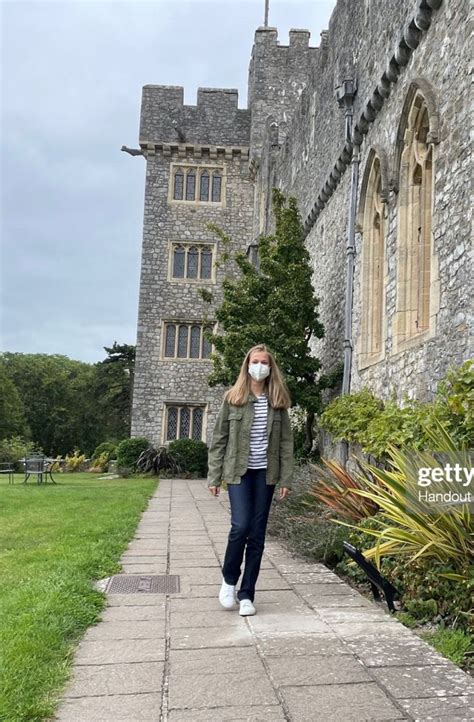 🇪🇸Princess Leonor of Asturias starts school at UWC Atlantic in Wales ...