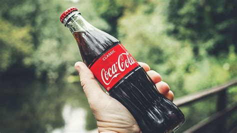 Coca Cola Brand Identity Made All the Difference: Here's Why | Blog