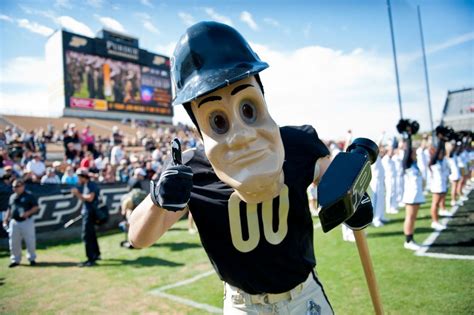 Purdue Pete Purdue | Illinois fighting illini, Fighting illini, Purdue boilermakers