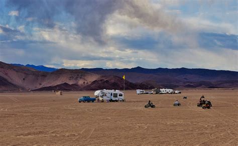 Camping at the Dumont Dunes south of Death Valley NP