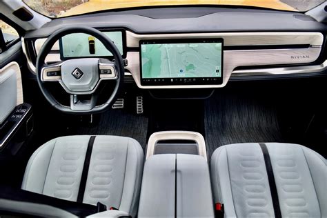 OCEAN COAST Rivian Interior Photos | Rivian Forum - R1T R1S R2 R3 News ...