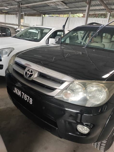 TOYOTA FORTUNER 2.7V (P) A/T - Yinison Auto