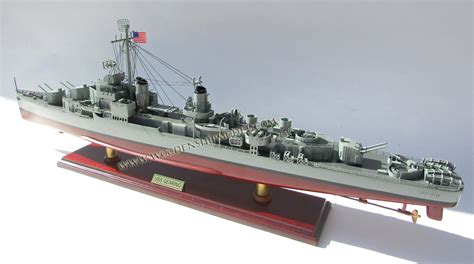 WAR SHIP MODEL USS GEARING CLASS DESTROYER