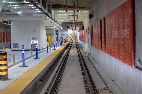 Here's what it's like to ride the Eglinton Crosstown LRT from Science ...