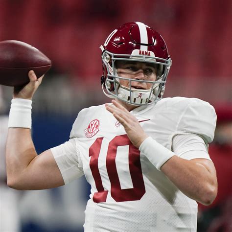 Mac Jones, 3 Alabama Underclassmen Declare for 2021 NFL Draft After CFP Title - Flipboard