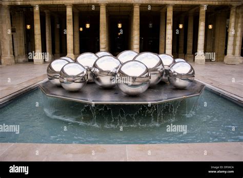 Fountain at Palais Royal in Paris Stock Photo - Alamy