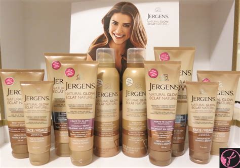 REVIEW: Jergens Natural Glow | Fiona Man | Toronto and GTA Makeup Artist