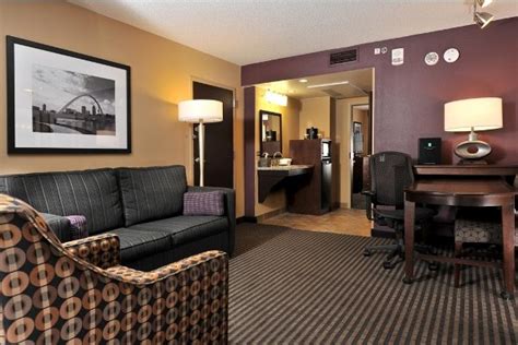 Embassy Suites Des Moines Downtown - Historic East Village