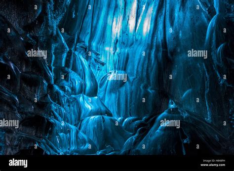 Skaftafell ice caves hi-res stock photography and images - Alamy