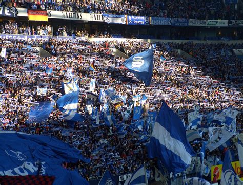 File:Schalke 04 Fans 664.jpg - Wikipedia, the free encyclopedia