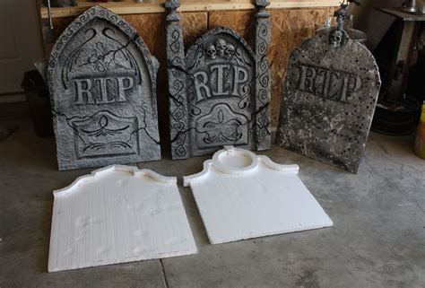 Home Made Grave Stones | Diy halloween graveyard, Halloween headstone, Halloween graveyard