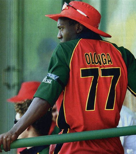 Henry Olonga wears a black armband | ESPNcricinfo.com