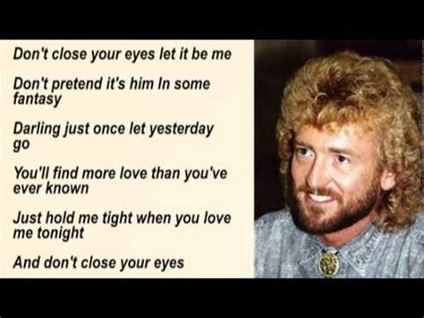 Keith Whitley - Don't Close Your Eyes with Lyrics Chords - Chordify