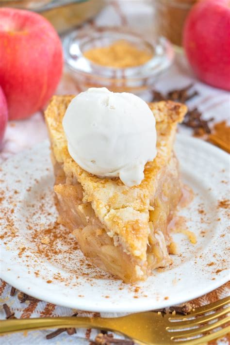 Vegan Apple Pie (sweet & spiced) - plant.well