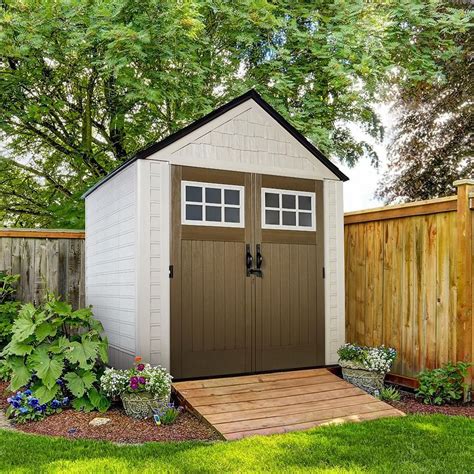 35 Beautiful Backyard Shed Landscaping Ideas - MAGZHOUSE