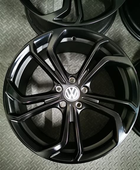 VW Golf MK7.5 GTI TCR – Reifnitz 5G0601025EB | OEM Alloy Wheels