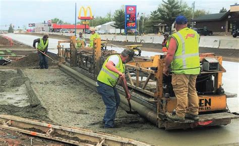 Crews pour 1500 cubic yards of concrete on Highway 10