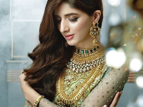 What Pakistani jewelry designers want you to pick this bridal season