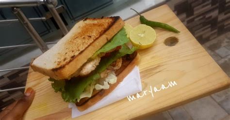 Chicken patty sandwich Recipe by Aromatastic - Cookpad