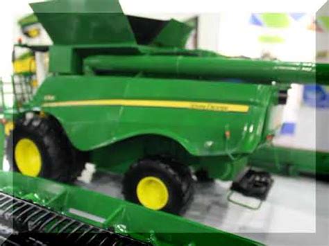 John Deere Combine Toy 1 16 - ToyWalls