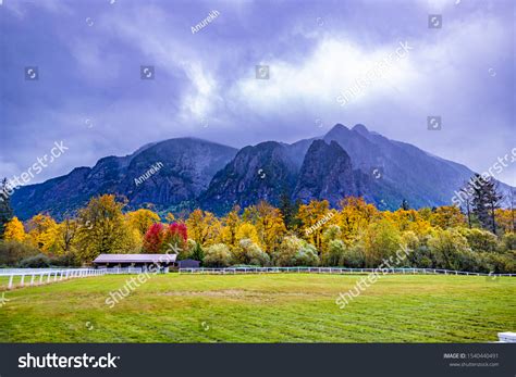 1,318 Mount Si Images, Stock Photos & Vectors | Shutterstock