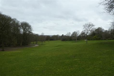 Top end of Bowling Park © DS Pugh cc-by-sa/2.0 :: Geograph Britain and ...