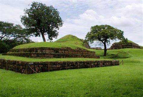 Mayan ruins of Tazumal in El Salvador. Location on the map » Tripfreakz.com