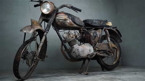 Watch A 1963 Triumph Tiger Cub Go From Tired To Fire In This Restoration