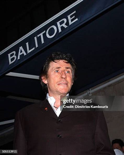 33 Gabriel Byrne Opens New Restaurant In New York Stock Photos, High ...