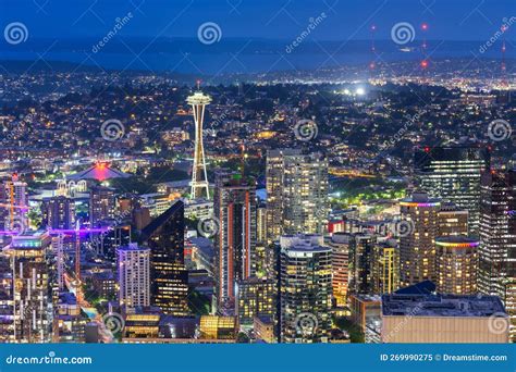 Seattle, Washington, USA Downtown Skyline Stock Image - Image of evening, roof: 269990275